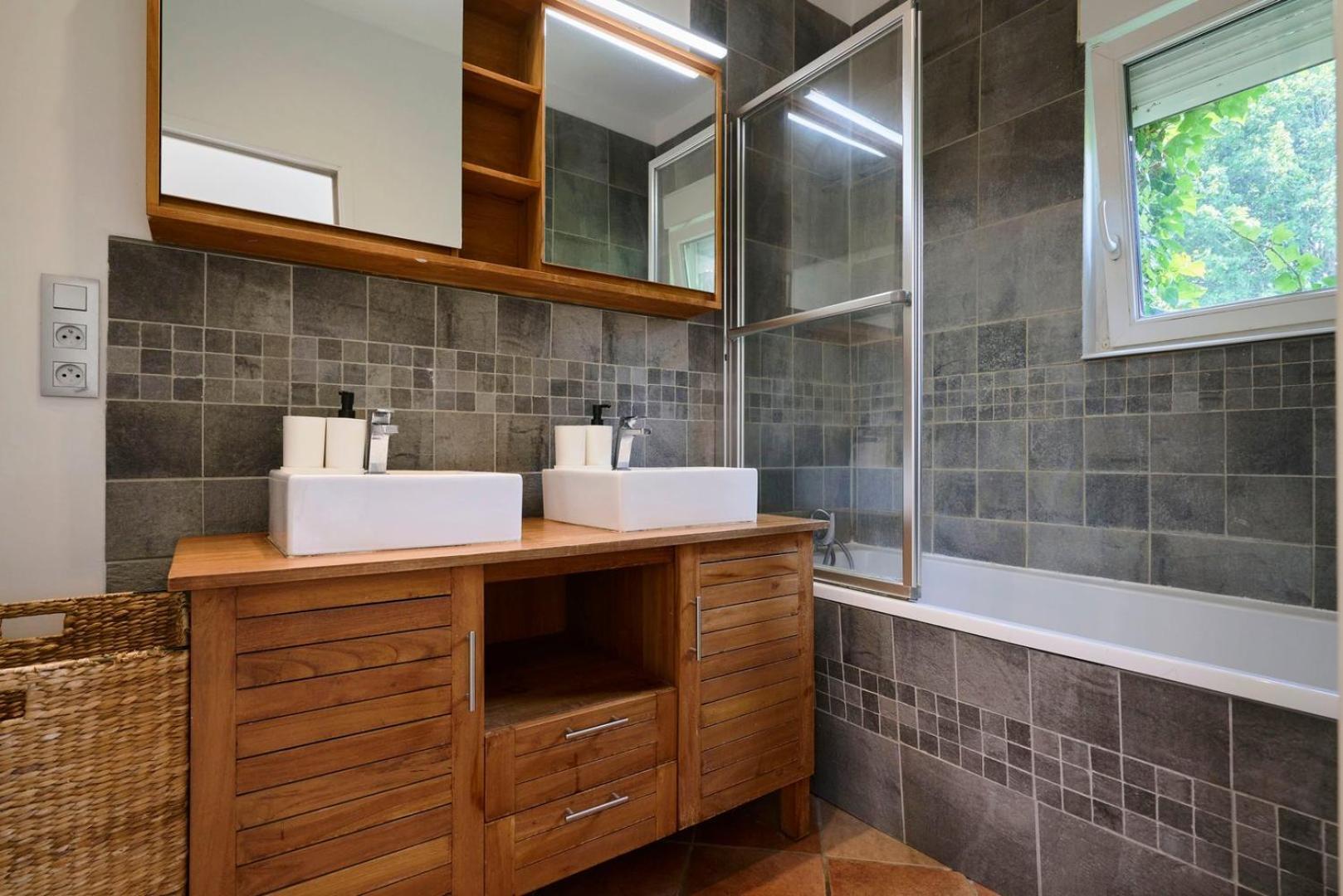 Beautiful 1900 House Full Equipped, 4Bdrm+ Garden! Apartman Lambersart Kültér fotó